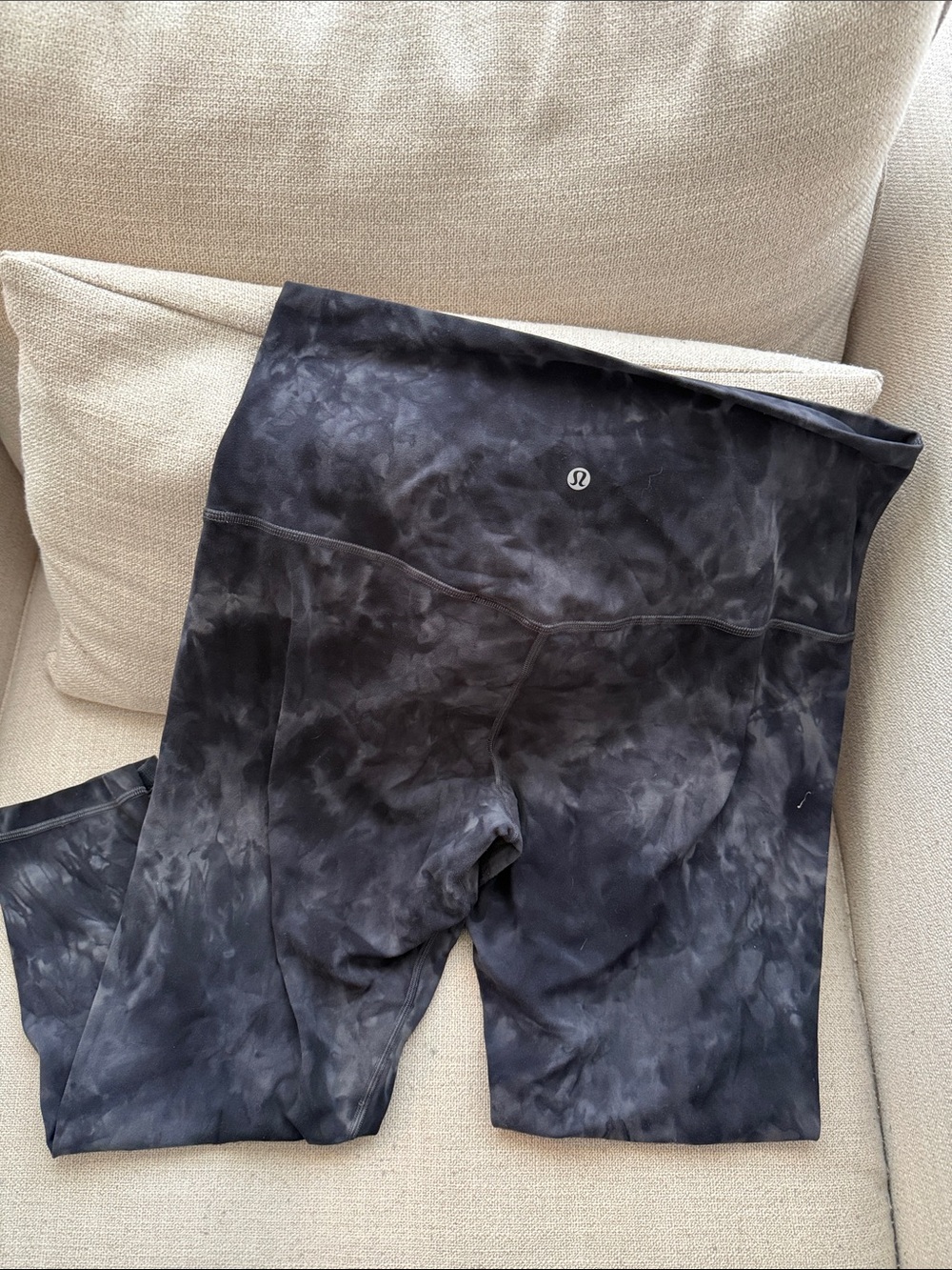 Lululemon Black Tie-Dye High-Rise Leggings 14